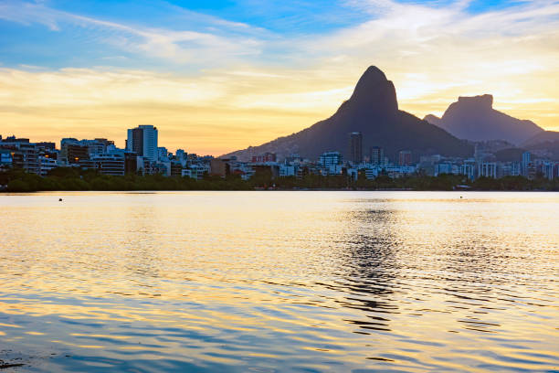 istock Dusk in Rio de Janeiro 641813364
