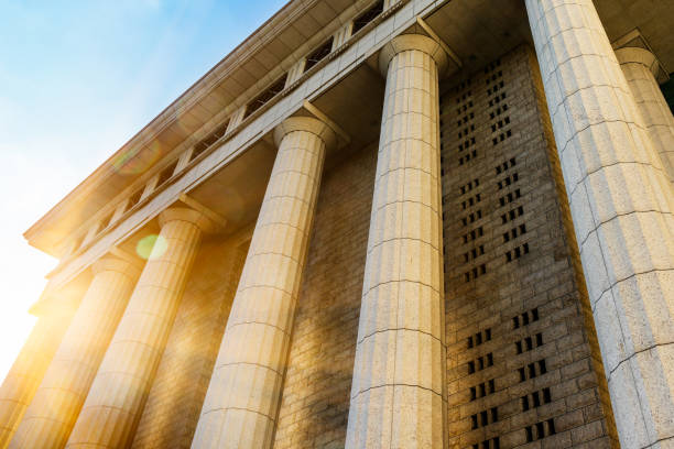 detalhes de mármore cinzentos da coluna no edifício - political history - fotografias e filmes do acervo