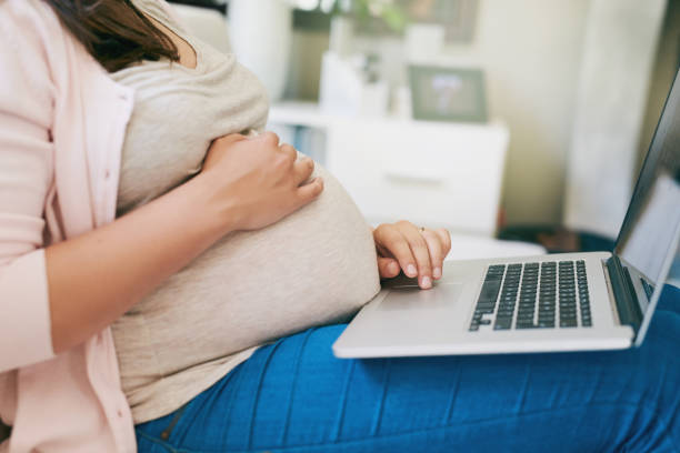 istock Blogging with a baby bump 641841376