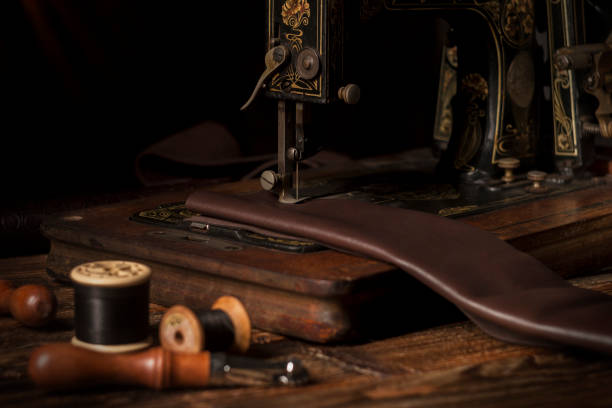 Old Sewing Machine Stock Photo - Download Image Now - Leather, Sewing,  Tailor - iStock