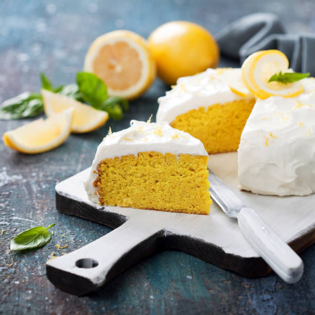 lemon almond gluten free cake - dieting food cake sponge cake imagens e fotografias de stock
