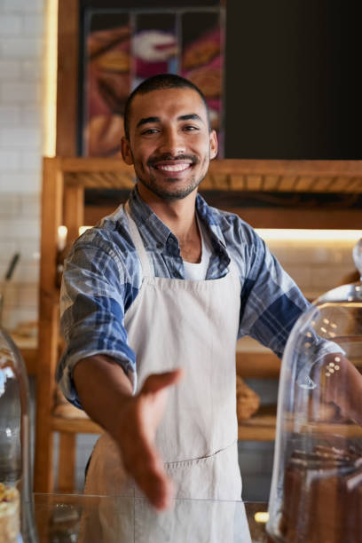 istock Come on in for service with a smile 641969618