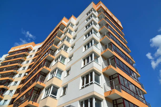 istock Facade of a modern apartment building 642007204