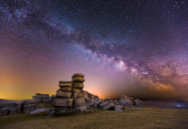 great staple tor at night - dartmoor imagens e fotografias de stock