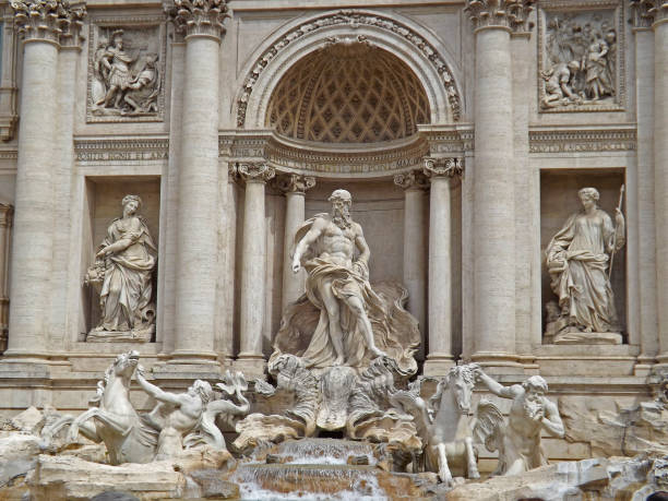 istock Fontana di Trevi in Rome, Italy 642028406