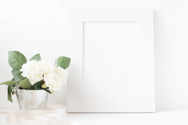 istock Picture Frame With Flower Bouquet. 642031670