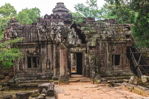istock Angkor Wat, Cambodia - December 6, 2016: Galleries and tourists 642037654