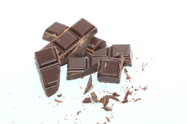 istock Pieces of a dark chocolate bar 642066486
