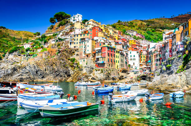 istock Cinque Terre, Italy - Riomaggiore 642113794