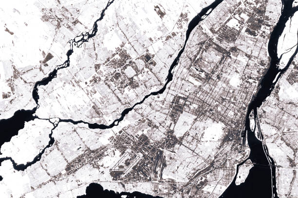 istock Montreal Abstract City Map Black And White 642173960