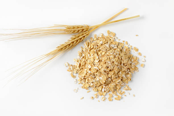 istock pile of oat flakes 642174052