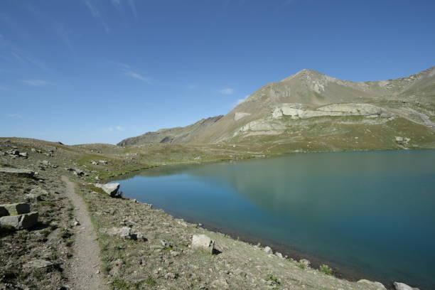 istock Lake of Estaris in Alps 642179704