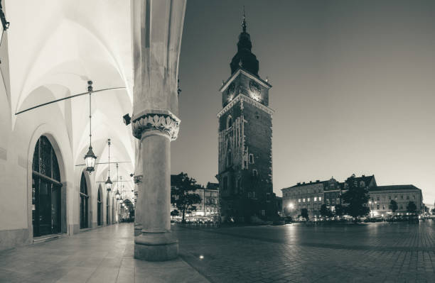 istock Rynek Glowny square by night 642249922