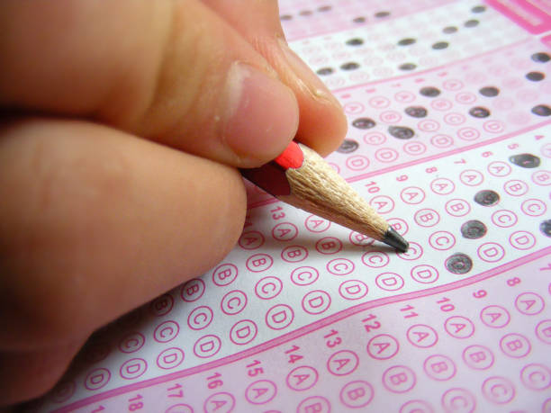 istock Question marking on optical examination paper, optical examination paper pictures 642253778