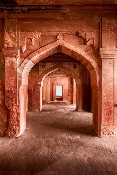 istock Arch In The Emperor Bedchamber 642254228