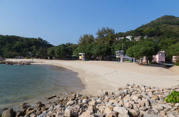 view of hung shing yeh beach lamma island - lamma island imagens e fotografias de stock