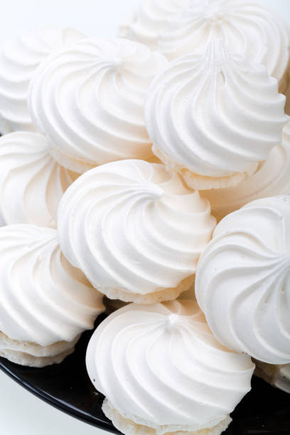 istock French vanilla meringue cookies 642476092