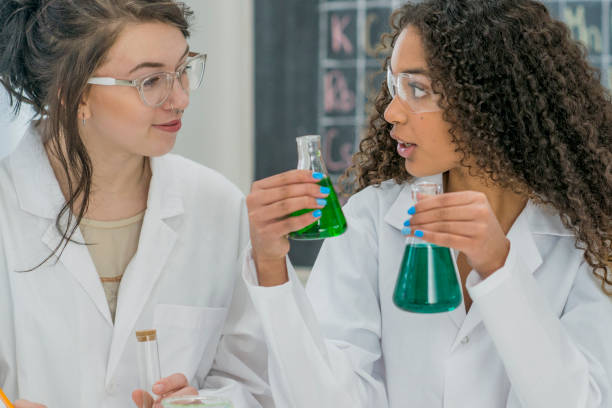 istock Mixing Chemical Solvents 642525098