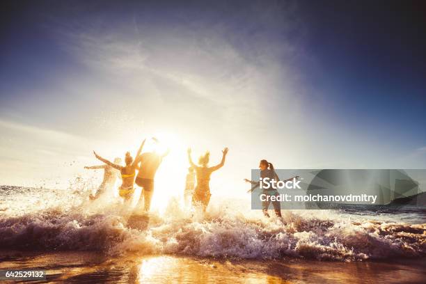 Big Group Friends Sun Beach Travel Stock Photo - Download Image Now - Beach, Beach Party, Friendship
