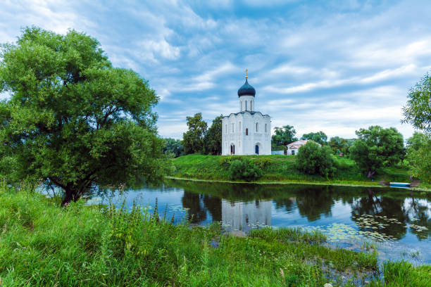 istock Church of the Intercession on the Nerl (1165) 642592384