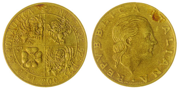 istock 200 lire 1993 coin isolated on white background, Italy 642595252