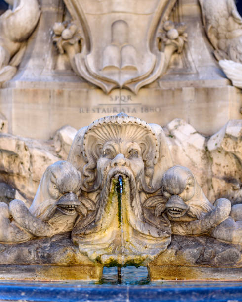 istock Sculpture of a statue in Rome 642623152