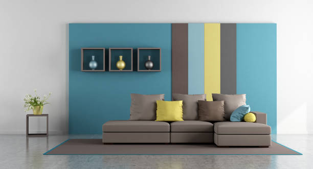 bunte wohnzimmer - living room blue sofa carpet stock-fotos und bilder