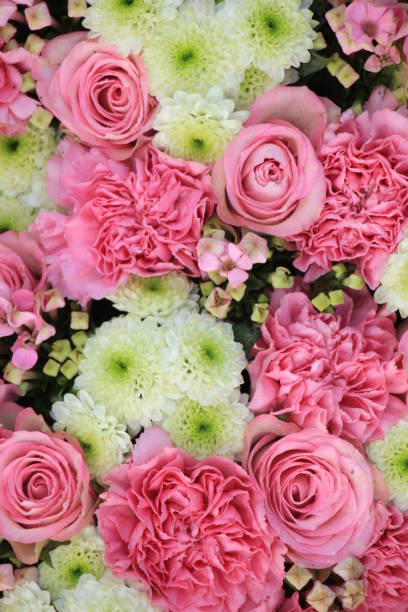 istock Pink wedding flowers 642840550