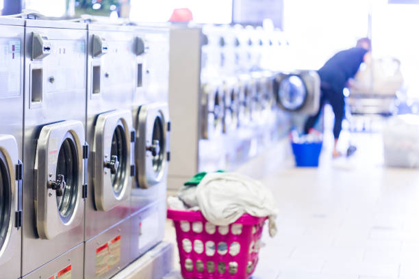 Laundry room with machines