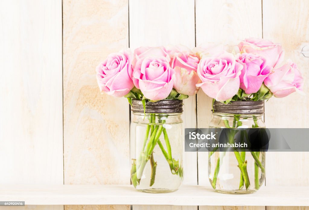 Bouquet mit rosa Rosen - Lizenzfrei Einweckglas Stock-Foto