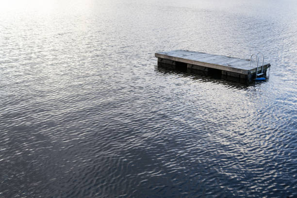 Greenwood Lake is an interstate lake locate in both New York and New Jersey