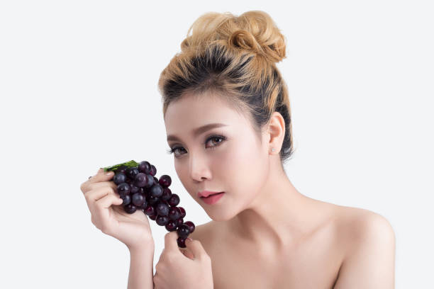 istock Beautiful asian woman 642990614