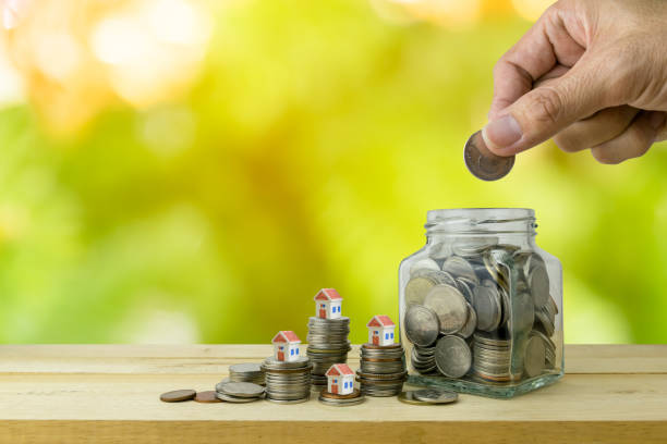 istock Savings plans for housing ,financial concept 643005310