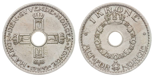 moneda de 1 corona 1949 aislado sobre fondo blanco, noruega - coin swedish currency swedish coin collection fotografías e imágenes de stock