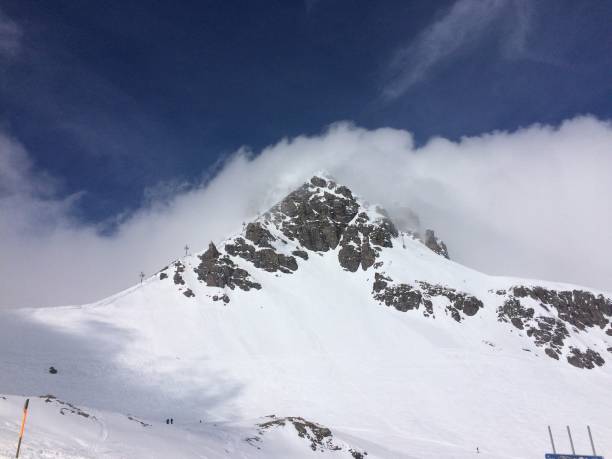 istock Mountains of winter 643028836