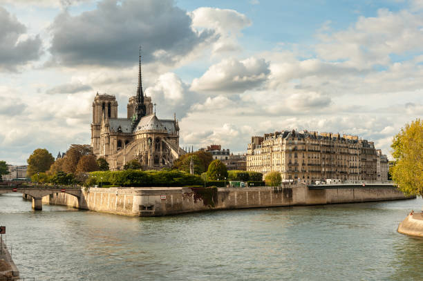 istock Notre Dame de Paris, France 643077008