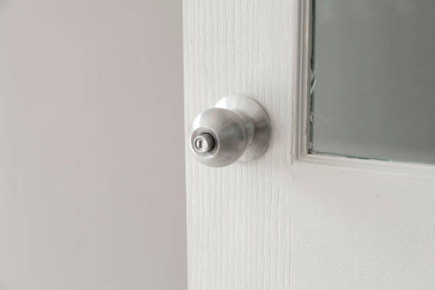 istock Close-up stainless door knob 643109848