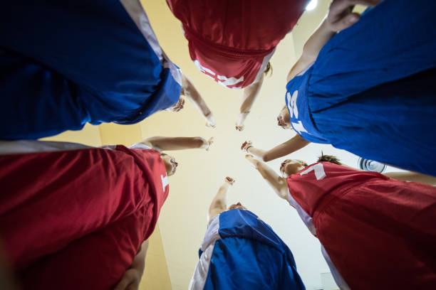 istock Girls high school volleyball team 643153444