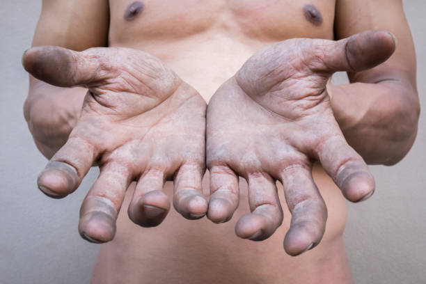 istock Dirty hands of male workers. Selective focus. 643216472