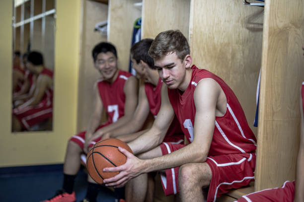 istock Boys high school basketball team: 643235316