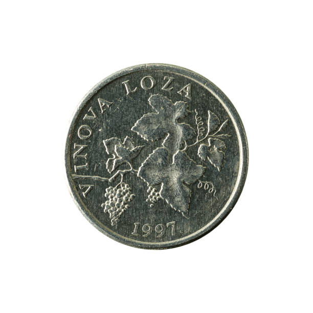 istock 2 croatian lipa coin (1997) reverse isolated on white background 643254212