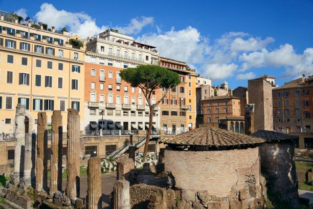 istock Rome Street View 643255760