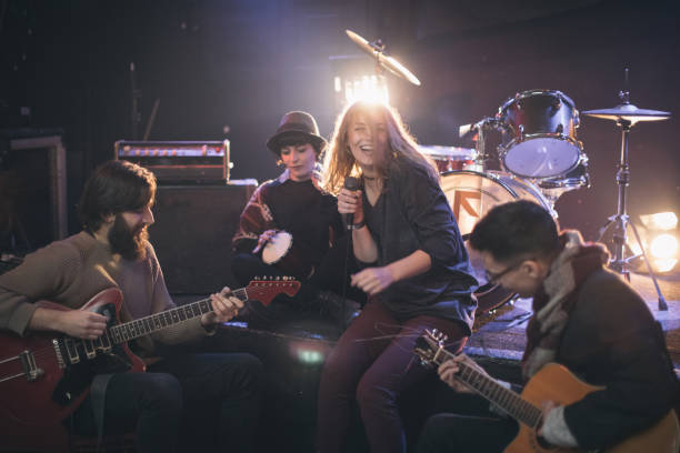 istock Friends and musicians 643262396
