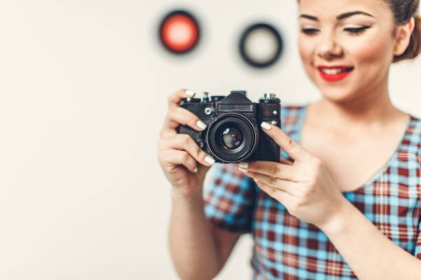 istock The glamorous cinema girl... 643346938