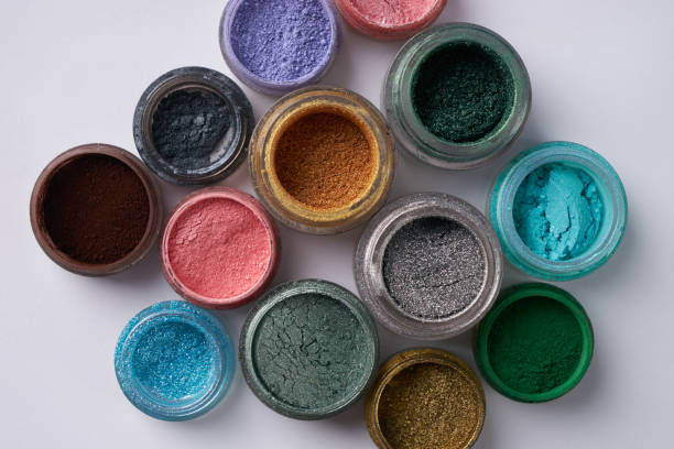 istock Make-up Colorful and brilliantly Eyes Shadow Palette isolated on white. 643350382