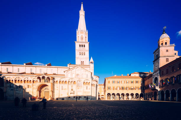 istock Modena, Piazza Grande, Duomo and Ghirlandina Tower. 643365014