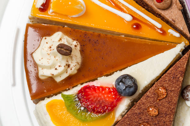 istock Piece of cake with coffee 643373098
