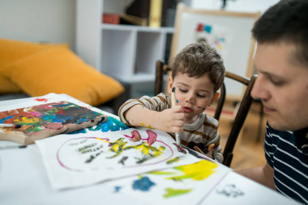 istock Painting with watercolors 643383758