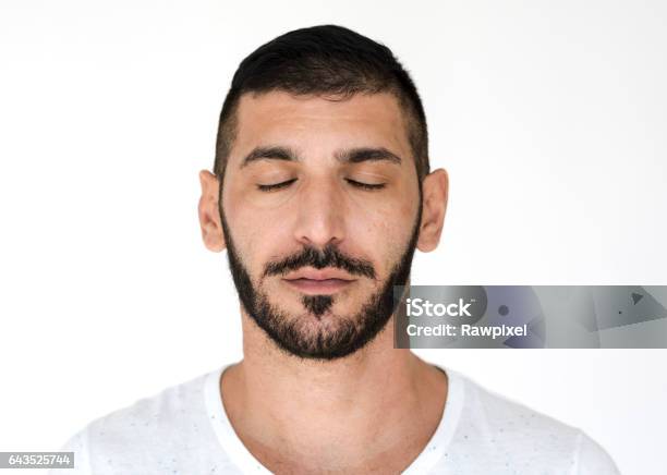 Photo libre de droit de Moyenorient Close Eyes Peaceful Calm Studio Portrait banque d'images et plus d'images libres de droit de Moustache