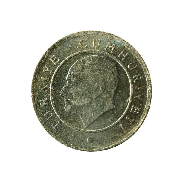 istock 25 turkish kurus coin (2009) reverse isolated on white background 643575498